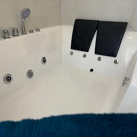Apartment La Private Spa Blue
